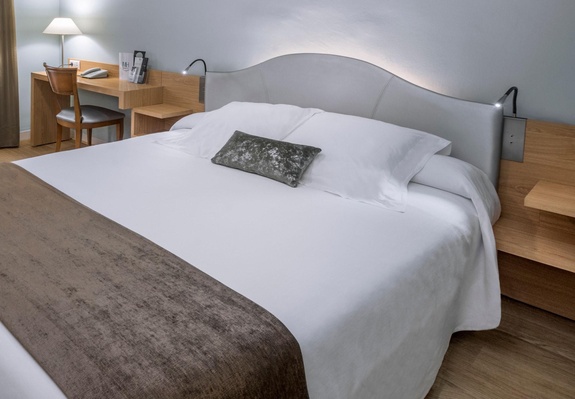Hotel Mònica 4*
