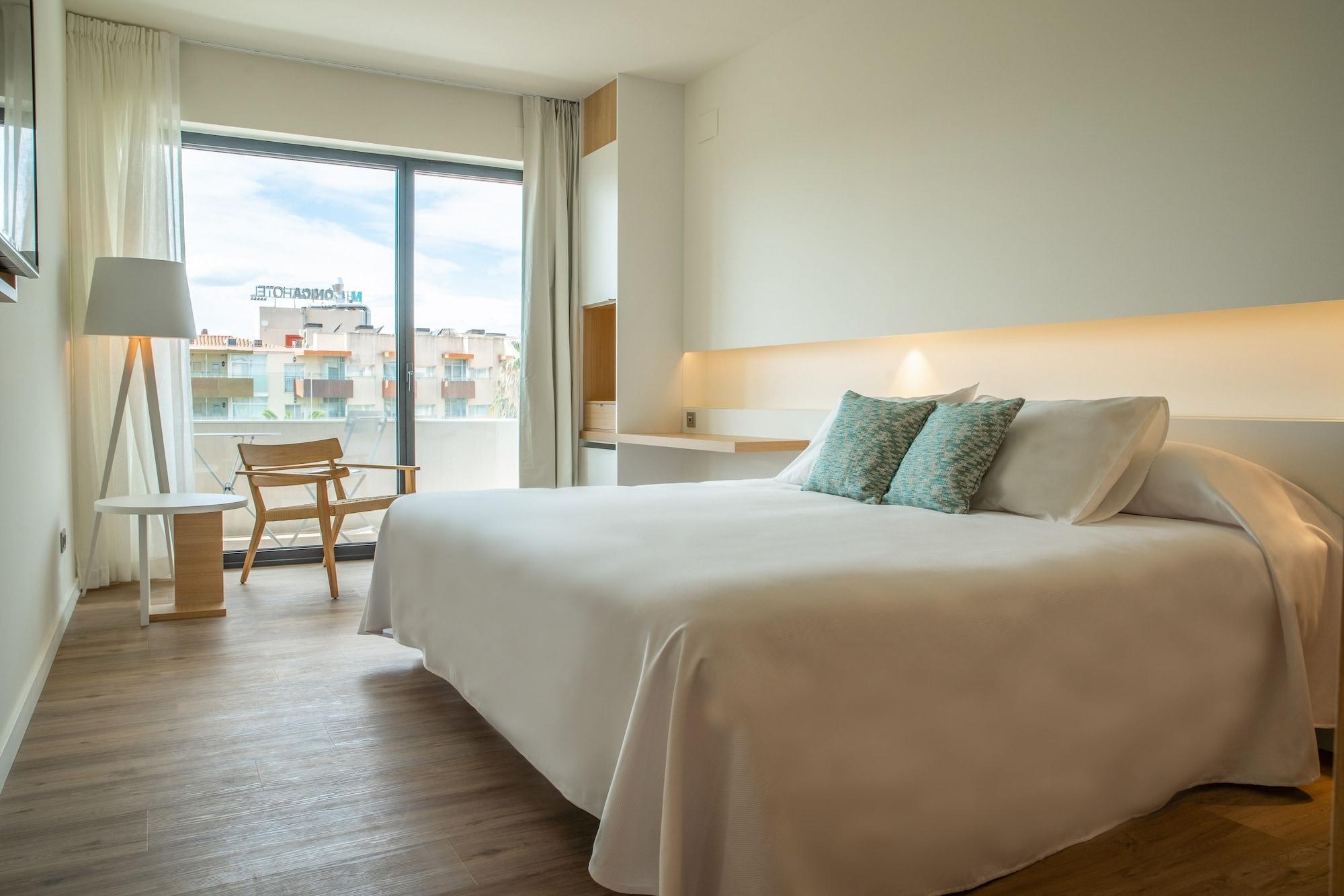 Monica Hotel