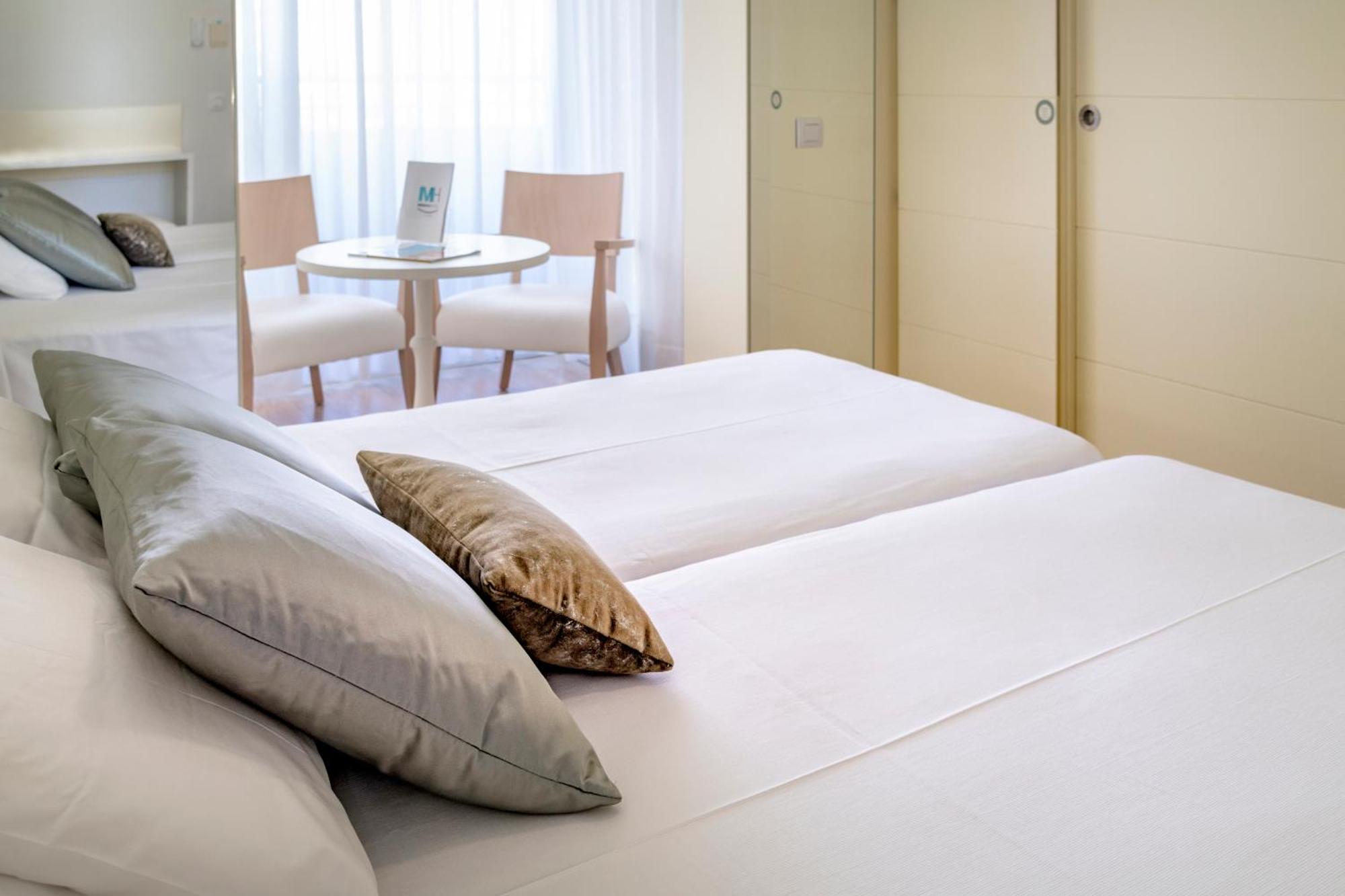 Mònica Hotel 4*