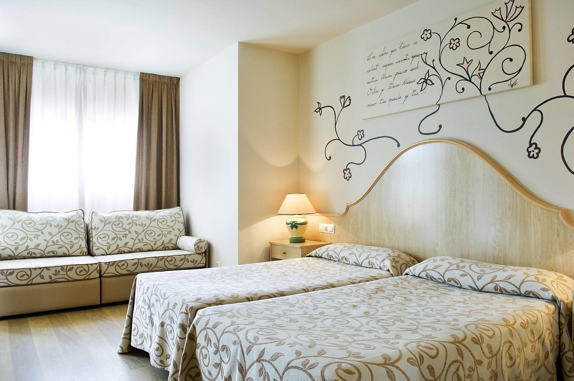 Mònica 4* Cambrils